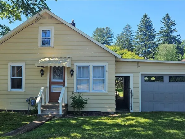 5 Maple Ave, Ellicottville, NY 14731