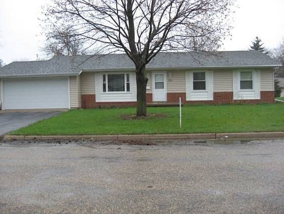 1st image of 322 W Westlawn Ave