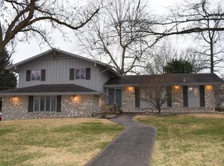 2851 S Chambery Ave, Springfield, MO 65804