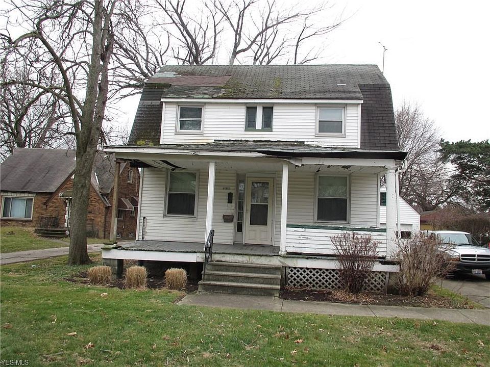 1st image of 15812 Arcade Ave