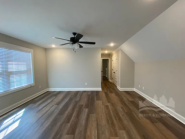 565 Beau View Way — Photo 20