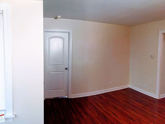 4th image of 22122 Millard Ave