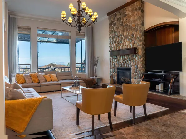 10707 248th St, Maple Ridge, BC V2W 1G6