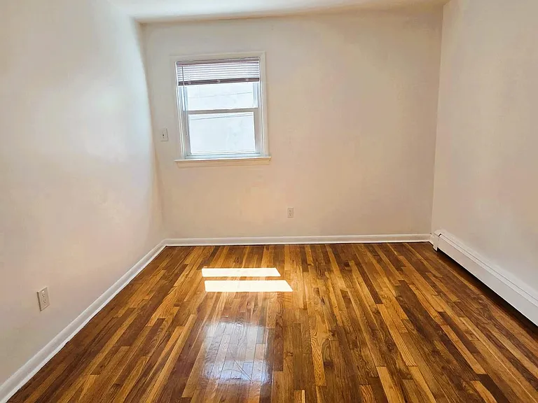 777 Montgomery St #1 — Photo 27