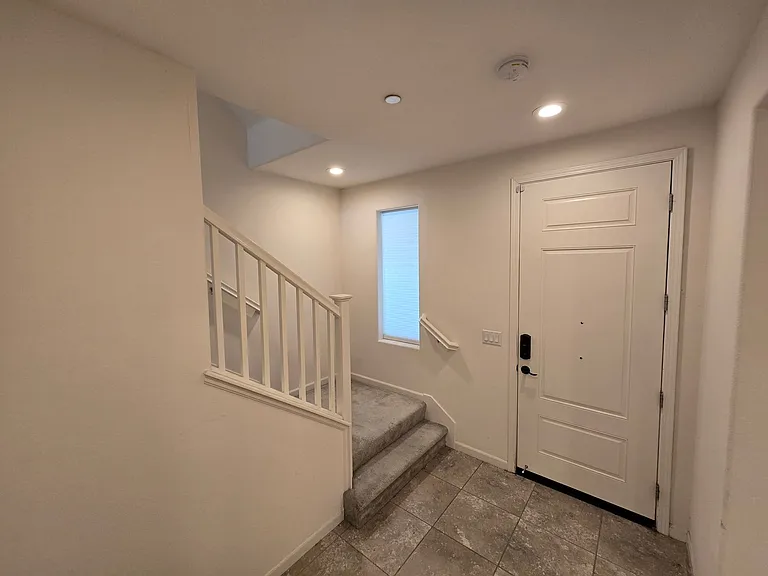 5577 Apex Dr — Photo 12