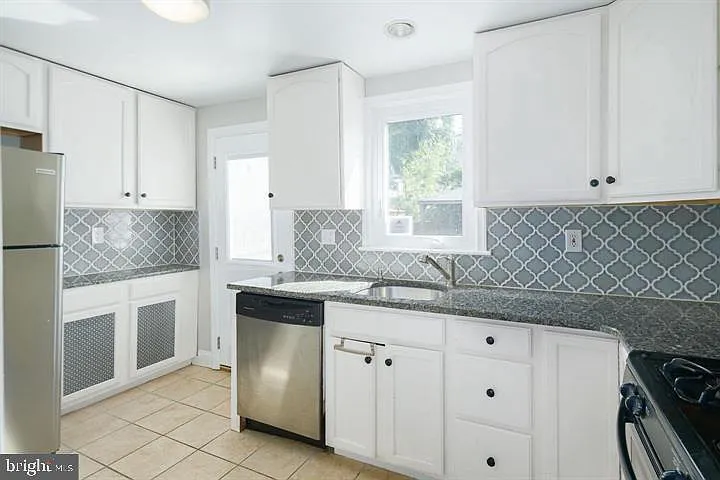 4317 Pechin St — Photo 10