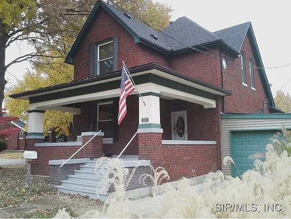 800 W Clay St photo 1