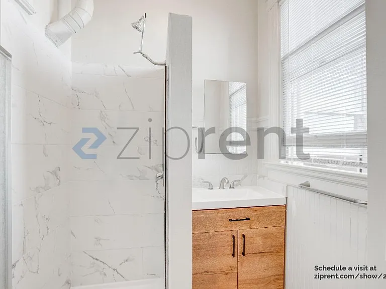 2136 Jones St — Photo 11