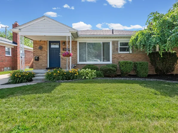 26730 Ursuline St, Saint Clair Shores, MI 48081