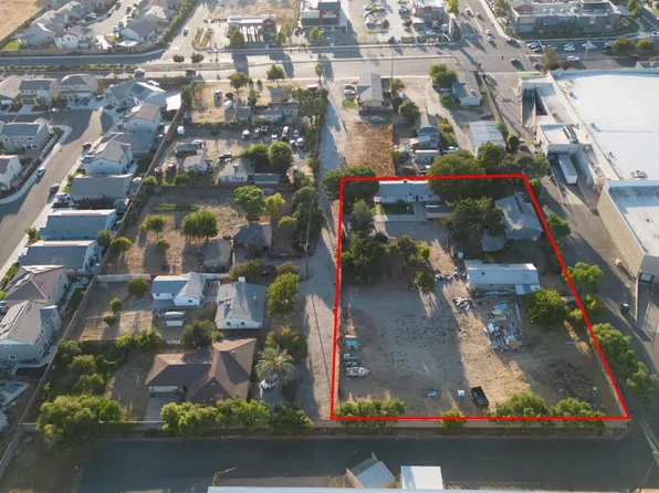 1618 S Lower Sacramento Rd, Lodi, CA 95242