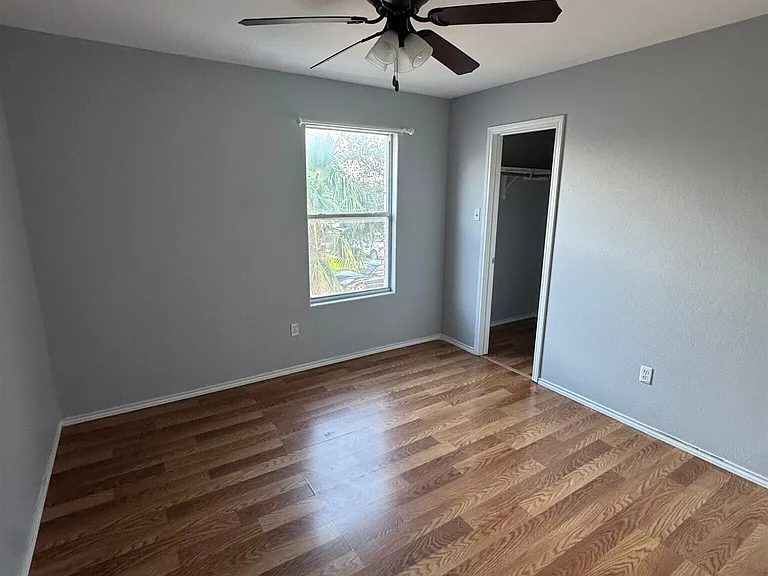 519 Gandara Dr — Photo 4