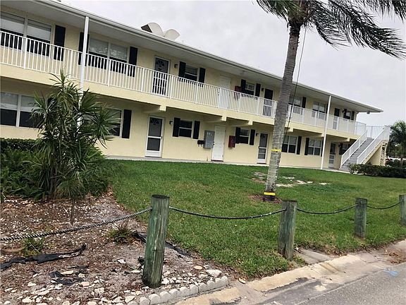 2nd image of 200 N El Mar Dr #103