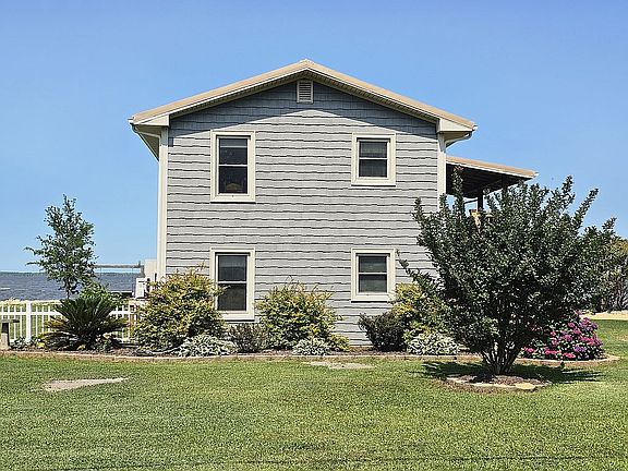 2nd image of 512 Driftwood Dr