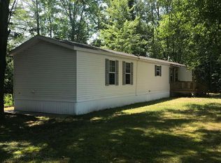 2202 E Surrey Rd, Farwell, MI 48622