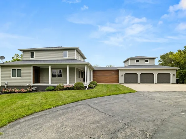 320 College Ave, Colfax, IA 50054