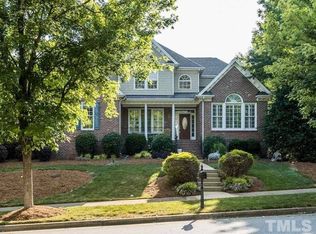 201 Middlecrest Way, Holly Springs, NC 27540