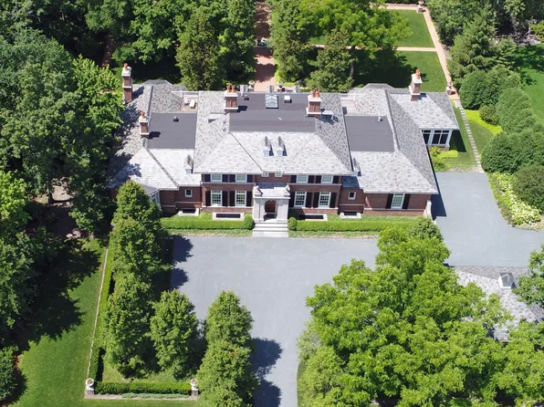 930 S Ridge Rd, Lake Forest, IL 60045