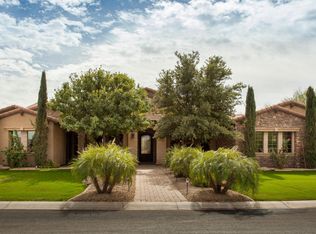 2705 E Kingbird Dr, Gilbert, AZ 85297