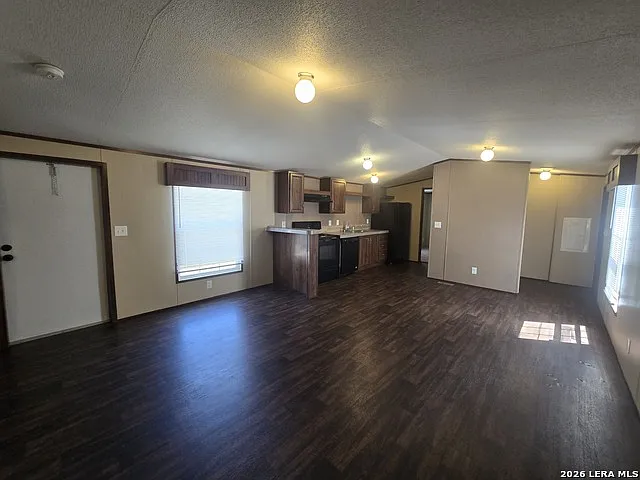 2 bed, 2.0 bath, 896 sqft, $1,150 — Photo 4