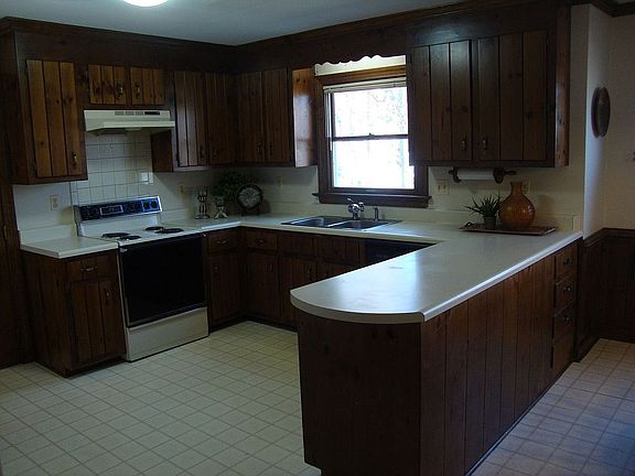 Nice spacious kitchen
