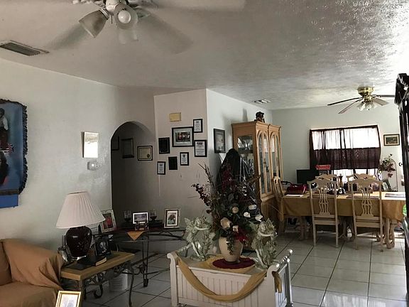 2nd image of 2905 Kingsley Dr