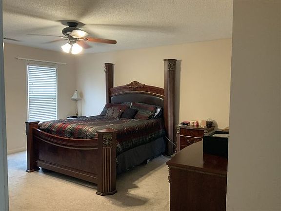 5th image of 974 Vivian Leigh Ln
