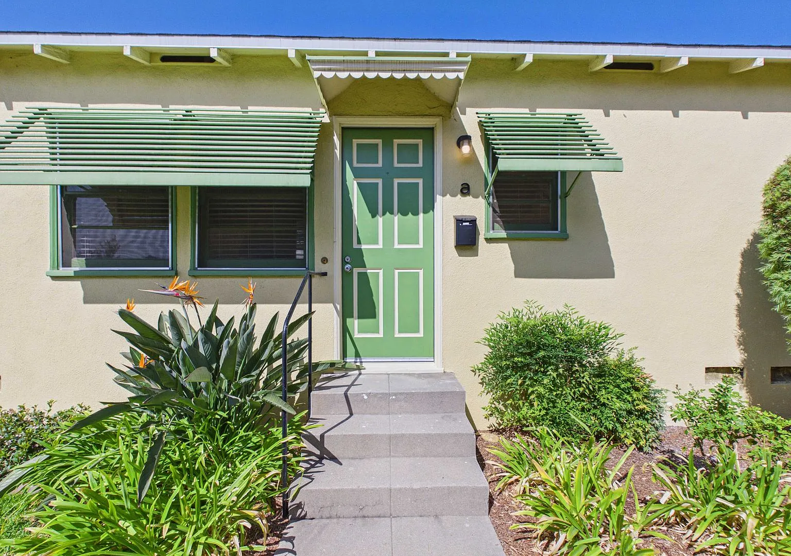 243 W Colorado Blvd — Photo 1