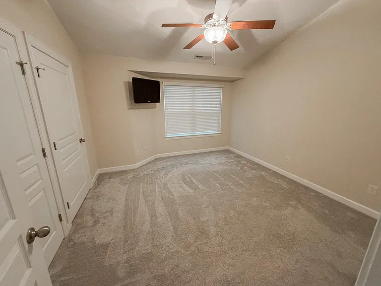 8010 Sycamore Hill Ln — Photo 11