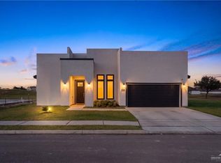 1801 Trophy Dr, Edinburg, TX 78542