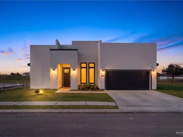 1801 Trophy Dr, Edinburg, TX 78542