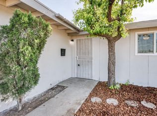 2564 Crescent Ave, Clovis, CA 93612