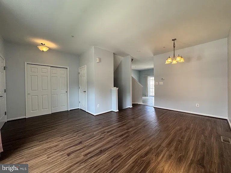 636 Tantallon Ct #140 — Photo 3