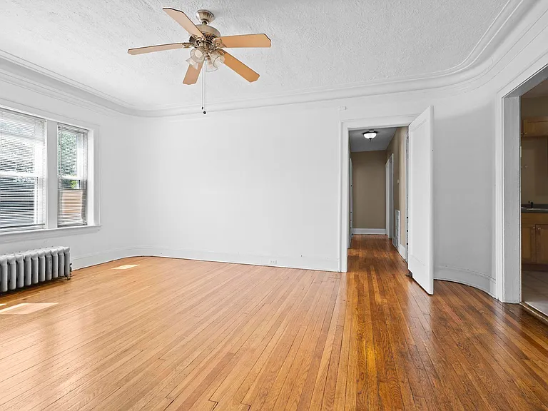 2729 Euclid Heights Blvd #3 — Photo 15