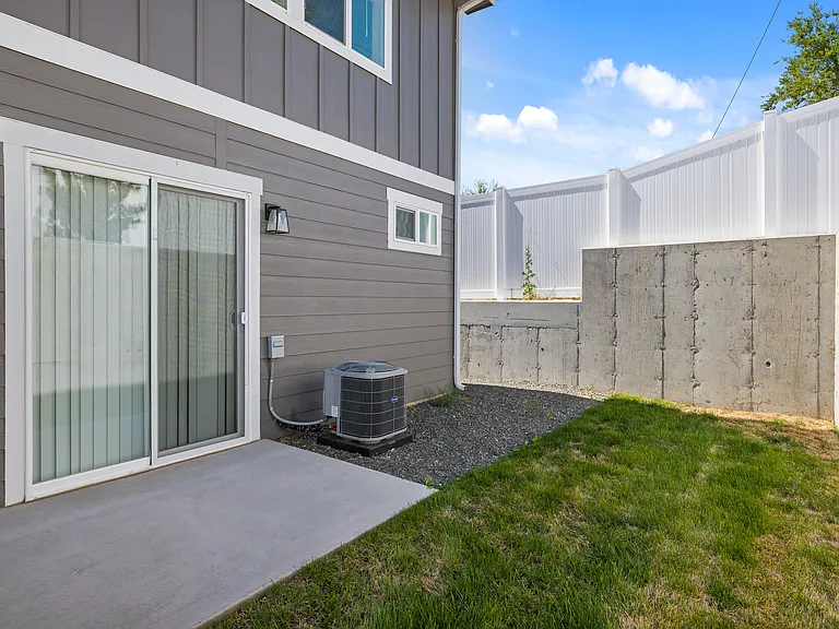 435 2nd Ave N #3 — Photo 39