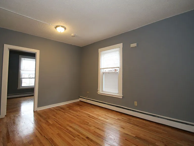 176 Bassett — Photo 18