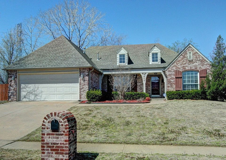1st image of 408 S 62nd St