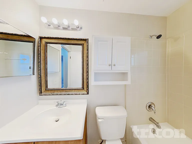 2810 Manor Hill Dr — Photo 17