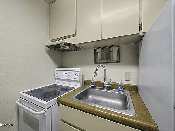 4th image of 1000 Beck St Unit 159