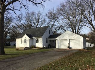 414 Hillhaven St, Albert Lea, MN 56007