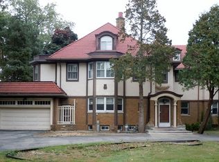 245 Sheridan Rd, Kenilworth, IL 60043