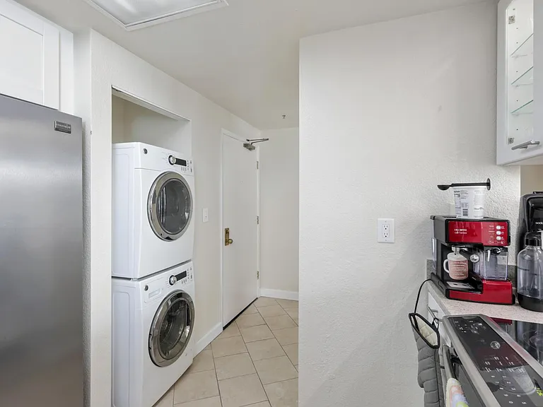 201 Harrison St #1027 — Photo 12