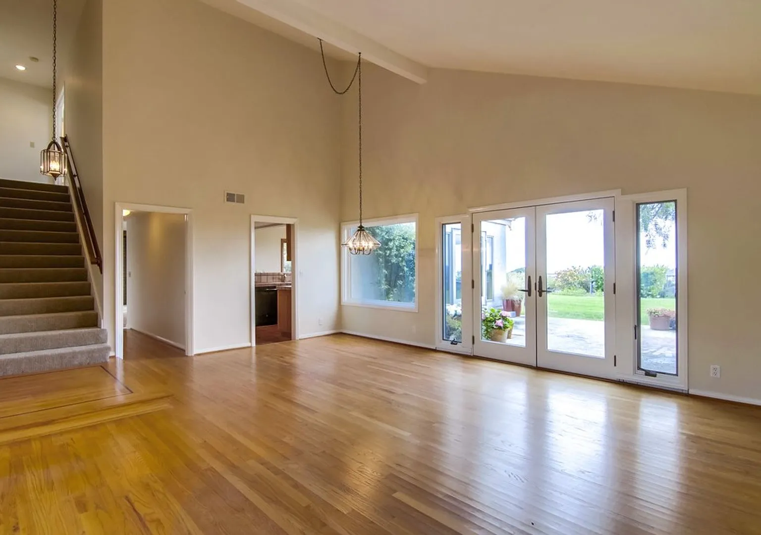 Stunning Solana Beach Ocean-View Home | Coastal Living at Its Best — Photo 4