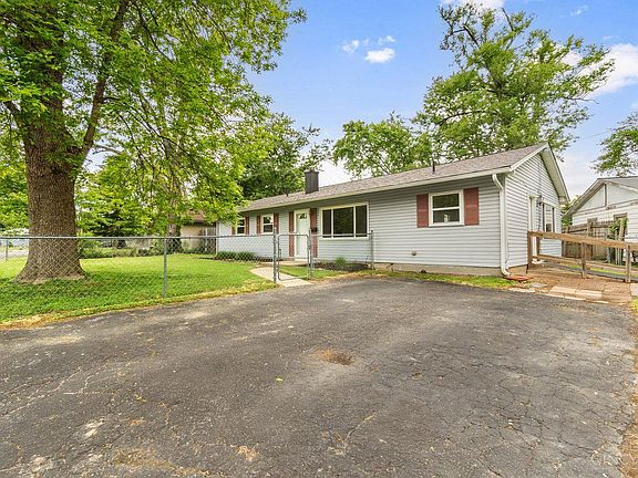 3rd image of 8490 Smallwood Ln