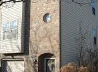 345 W 2nd St, Alburtis, PA 18011