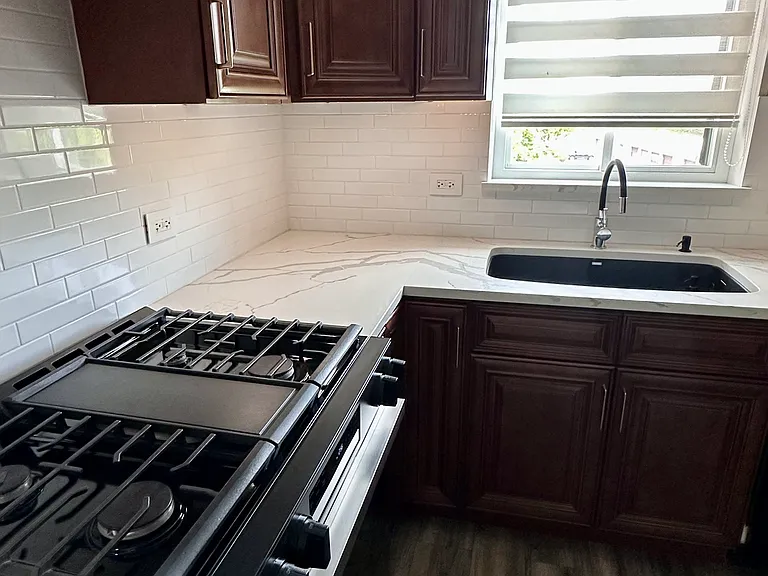 6040 Lake Bluff Dr #501 — Photo 7