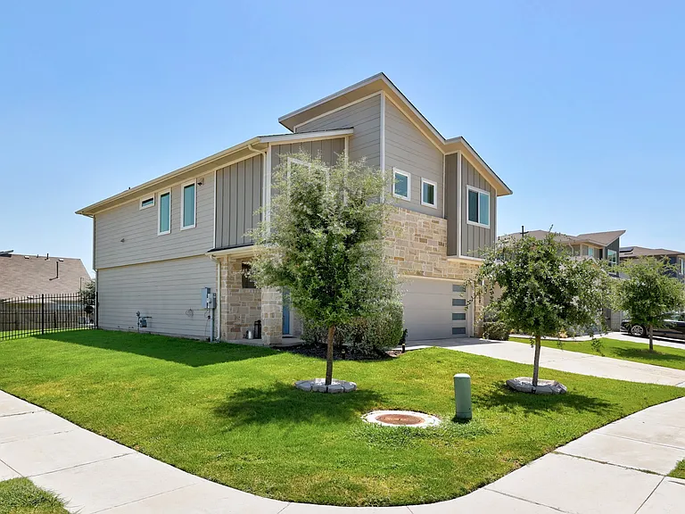 7800 Linda Michelle Ln — Photo 3