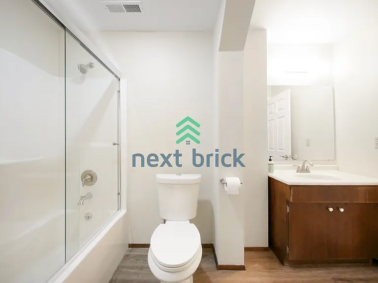 14469 NE 12th Pl — Photo 33