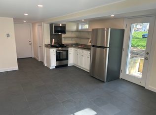 249 Bridge St #B, Northampton, MA 01060