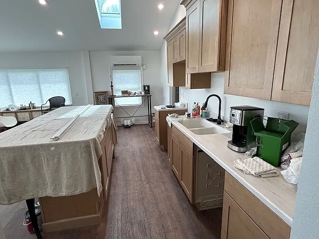 454 Shiloh Dr — Photo 3