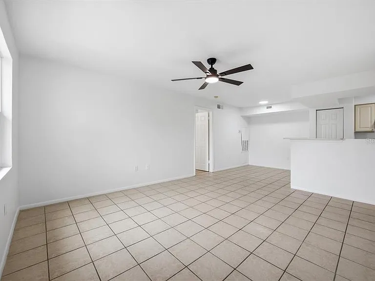 3028 Parkway Blvd #301 — Photo 8